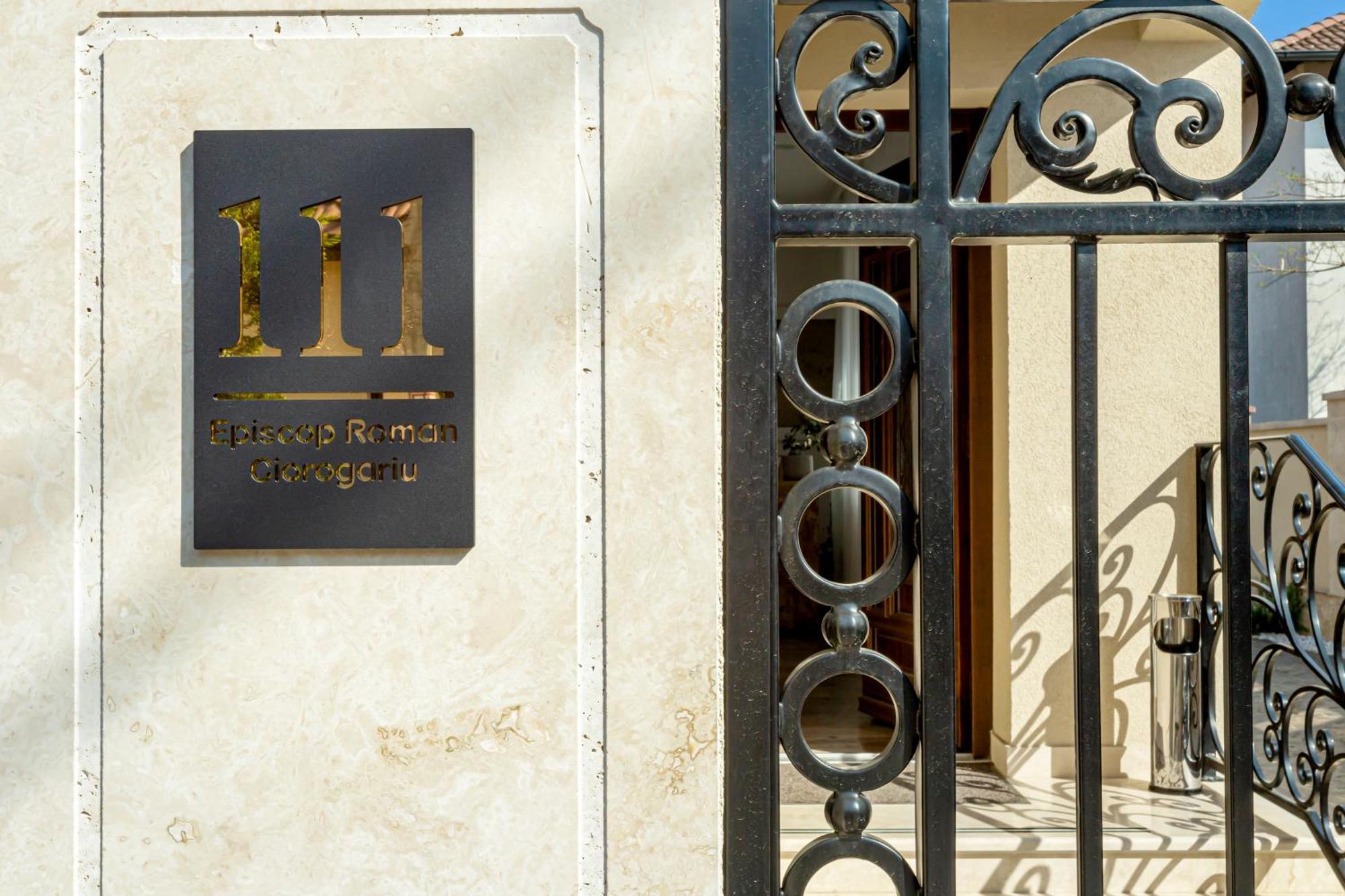 Sika Palladium Garden & Spa Central Apartment Arad Exteriér fotografie